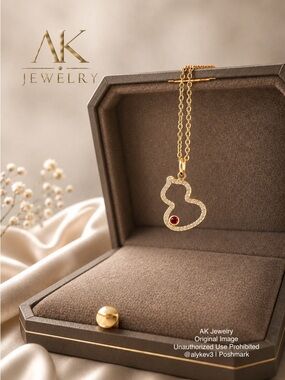 💎LUXURY 14k Ruby Accent Crystal Gourd Pendant Necklace Gold Plated